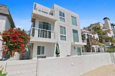 Main picture of 19 Lighthouse St