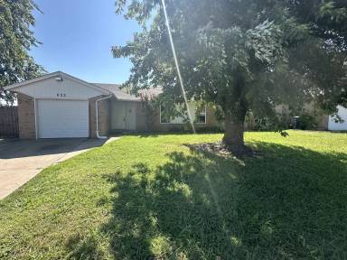 Main picture of 632 N Ramblin Oaks Dr