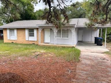 Main picture of 2418 Sumac Dr
