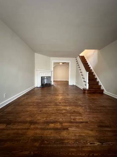 Main picture of 212 Kenilworth Ave