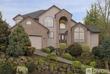 Main picture of 928 NW Grand Ridge Dr