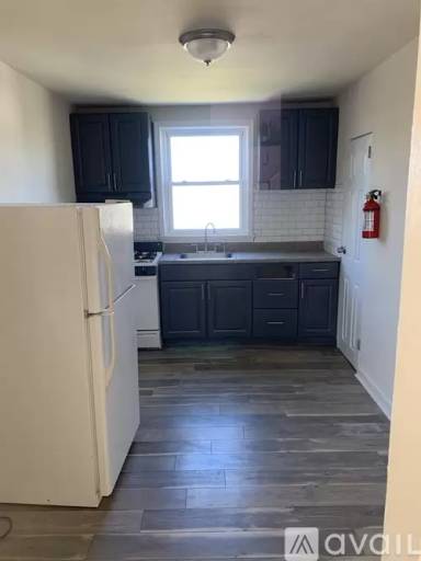 Main picture of 5 Cedar Ave