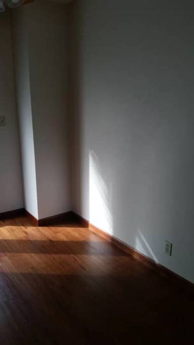 Main picture of 323 10th Ave N