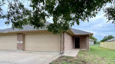 Main picture of 103 Honey Bee Dr