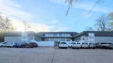 Main picture of 4716 Sycamore St