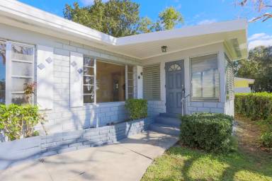 Main picture of 2337 Lake Talmadge Dr