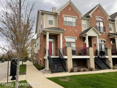 Main picture of 1502 Lakeridge Ct
