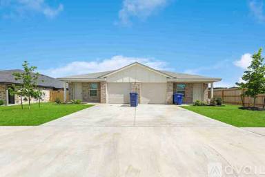 Main picture of 129 Wind Ridge Dr