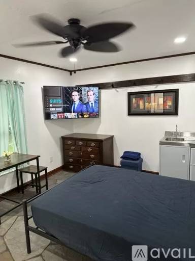 Main picture of 6600 Woodsmere Way