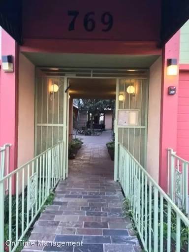 Main picture of 769 Gardenia Ave