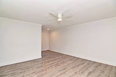 Main picture of Lake Killarney Condominiums