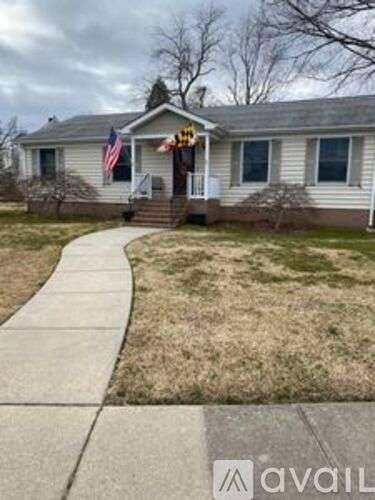 Main picture of 101 Belvedere Ave