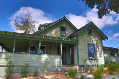 Main picture of Emerald Ridge Townhomes