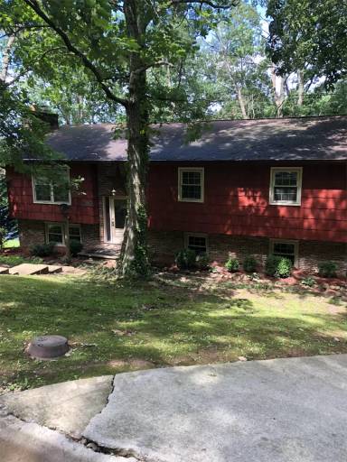 Main picture of 824 Evergreen Cir
