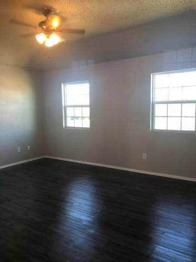 Main picture of 1055 Cottonwood Trl