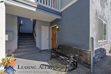 Main picture of 22812 9th St