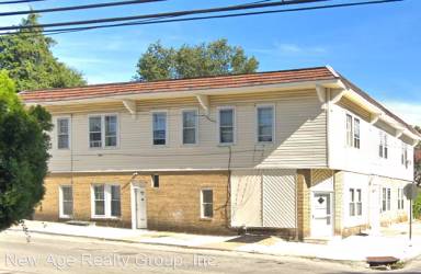 Main picture of 246 S Fairview Ave