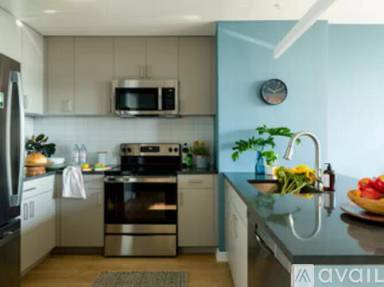 Main picture of 181 1st St