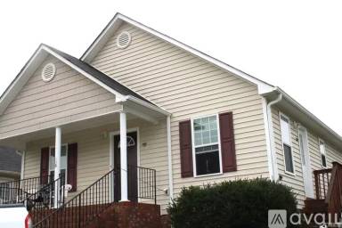 Main picture of 379 Anna St