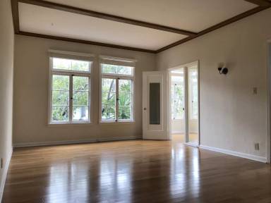 Main picture of 633 Alma Ave