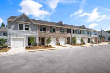 Main picture of 2660 Toucan Way SW