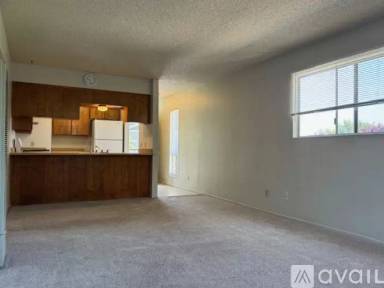 Main picture of 5470 Robles Ave