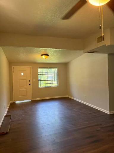 Main picture of 10547 Fairlane Dr