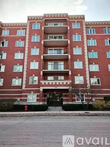 Main picture of 5005 Warren St