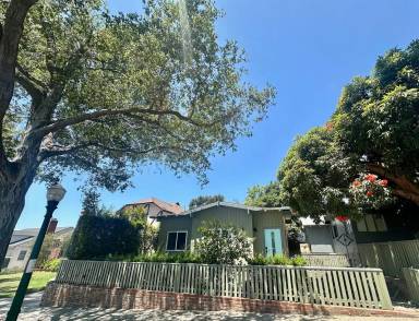Main picture of 1559 Winchester Ave