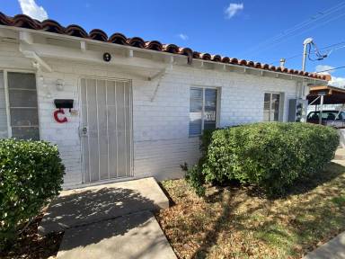 Main picture of 1526 W Mulberry Dr