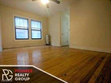 Main picture of 512-20 W Cornelia Ave