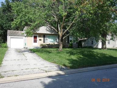 Main picture of 7604 Falmouth St