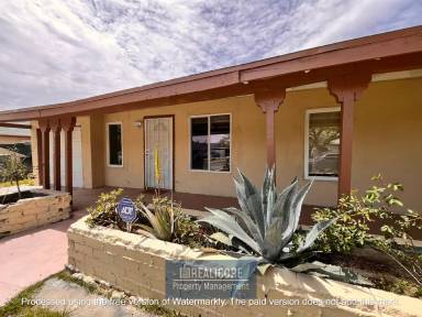 Main picture of 3056 N Pennsylvania Ave