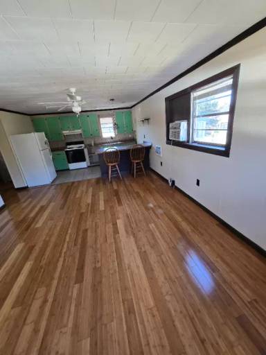 Main picture of 604 E Sunset Ave