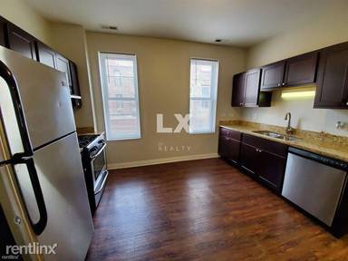 Main picture of 1616 W 18th Pl