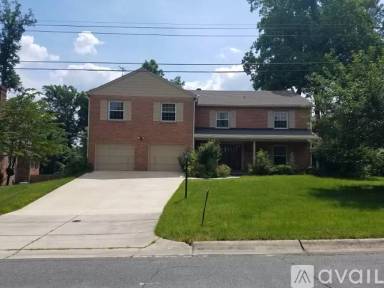 Main picture of 6008 Highboro Dr