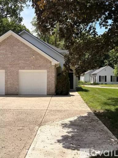 Main picture of 10608B Central Ave