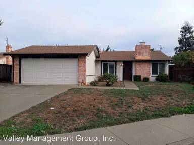Main picture of 1340 Old Park Pl