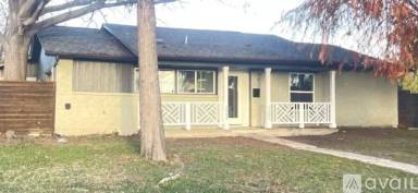 Main picture of 3200 Colony Dr