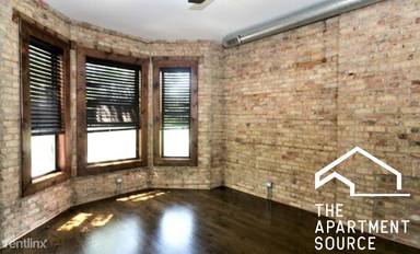 Main picture of 1756 W Montrose Ave