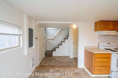 Main picture of 1120 SW Black Butte Blvd