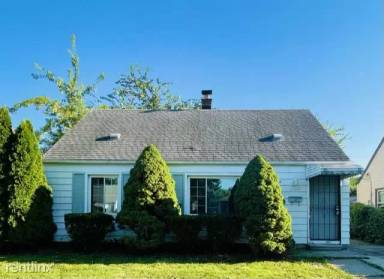 Main picture of 17320 Lincoln Ave