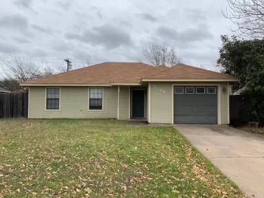 Main picture of 2104 Caprice Dr