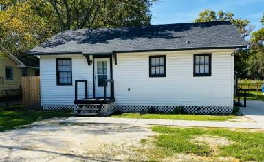 Main picture of 4007 Lynn St