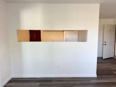 Main picture of 4953 Barstow St
