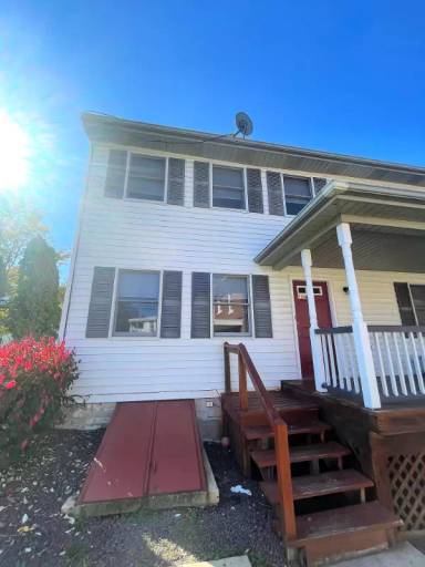 Main picture of 22 E Orange St