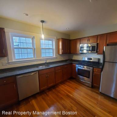 Main picture of 195 Main St