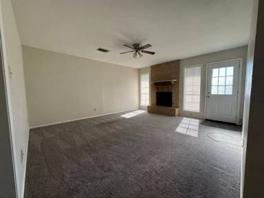 Main picture of 703 Duck Dr