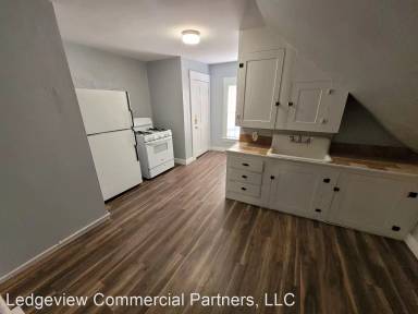Main picture of 187 Merrimack St