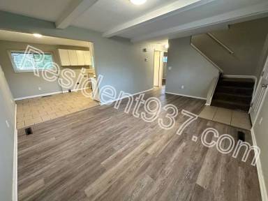 Main picture of 5640 Benedict Rd